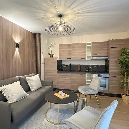 - Buttes Chaumont's Park -entire Flats Apartment *