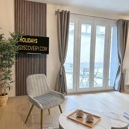 - Buttes Chaumont's Park -entire Flats Apartment *