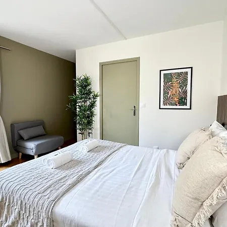 Apartment - Buttes Chaumont's Park -entire Flats Paris