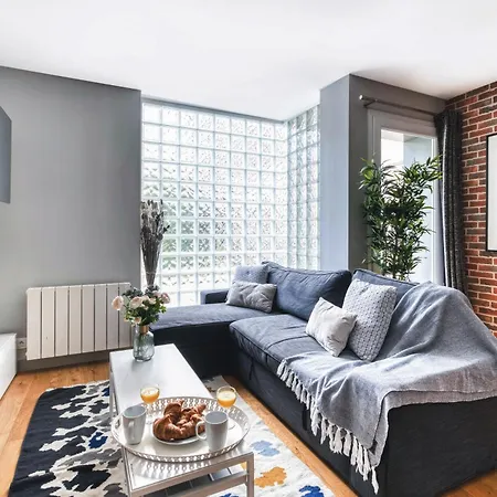 - Buttes Chaumont's Park -entire Flats Apartment Paris