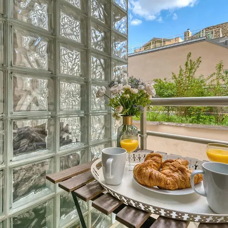 - Buttes Chaumont's Park -entire Flats Appartement